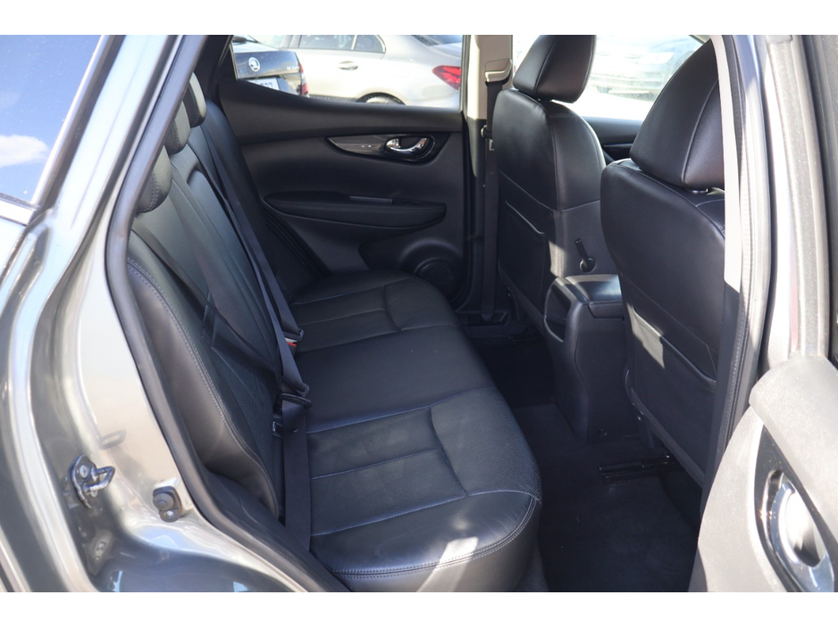 2017 Nissan Qashqai - image 23