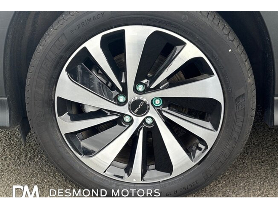 2025 BYD Seal U - image 13