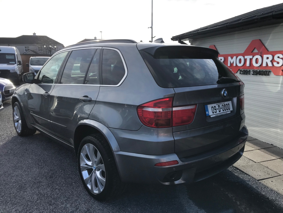2009 BMW X5 - image 9