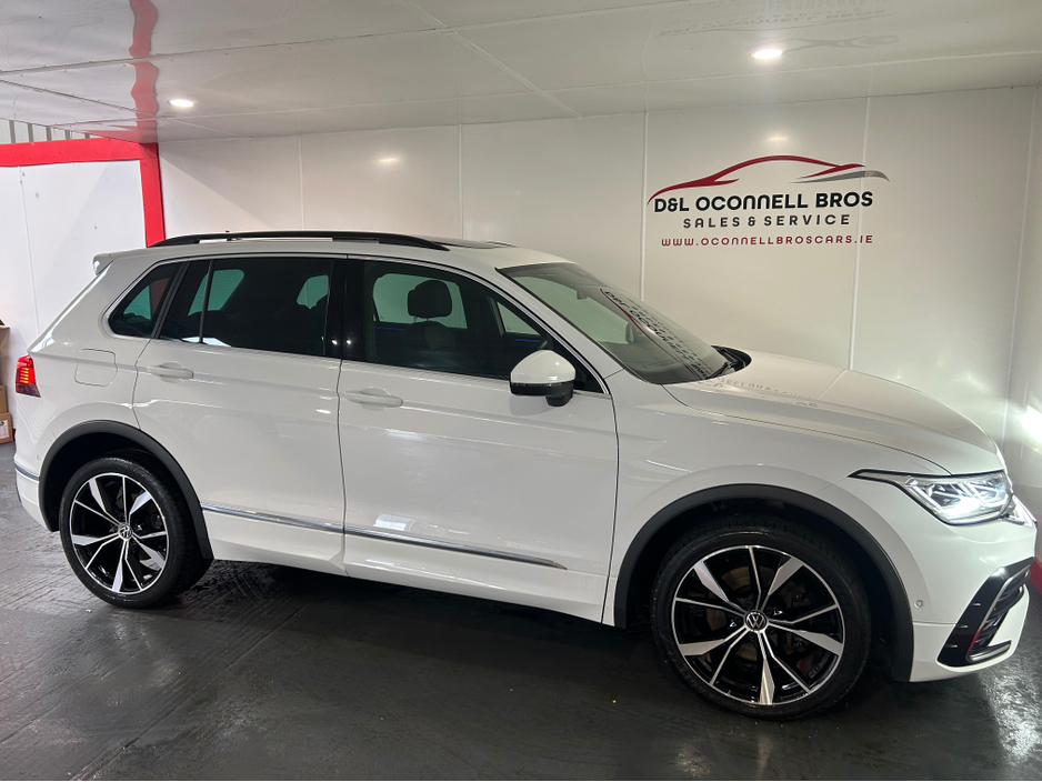 2023 Volkswagen Tiguan - image 29