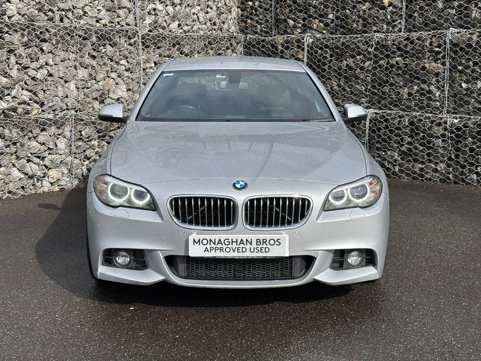 2016 BMW 5 Series - image 3