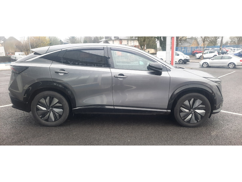 2024 Nissan Ariya - image 4