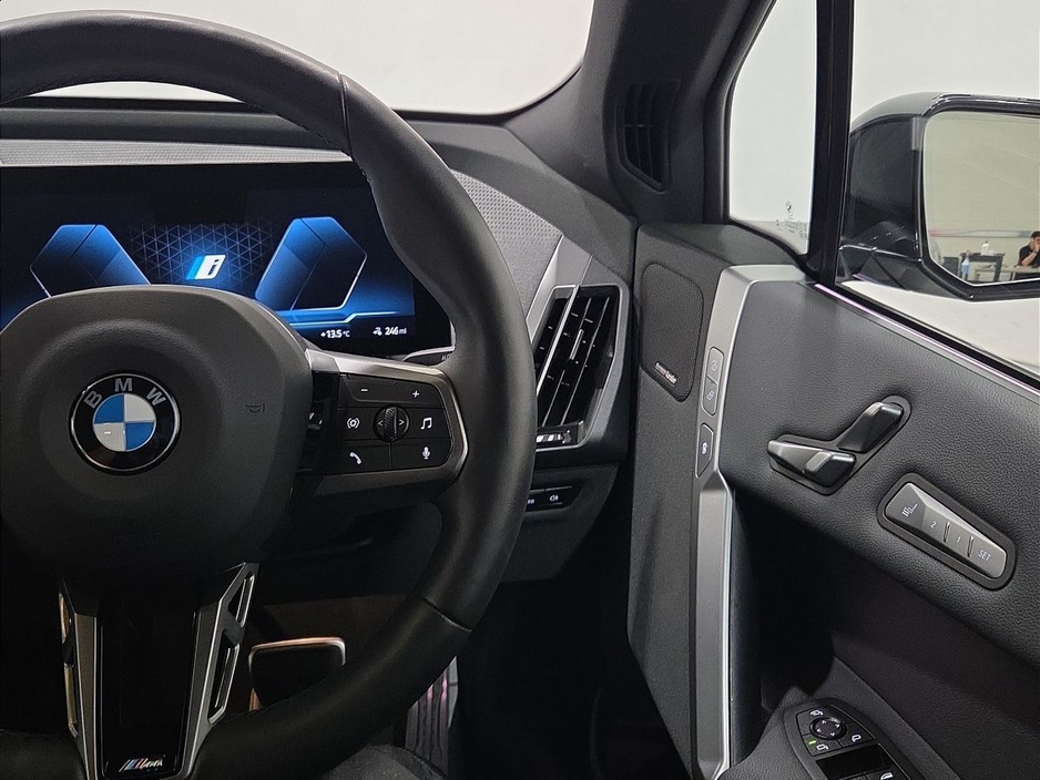 2025 BMW iX - image 18