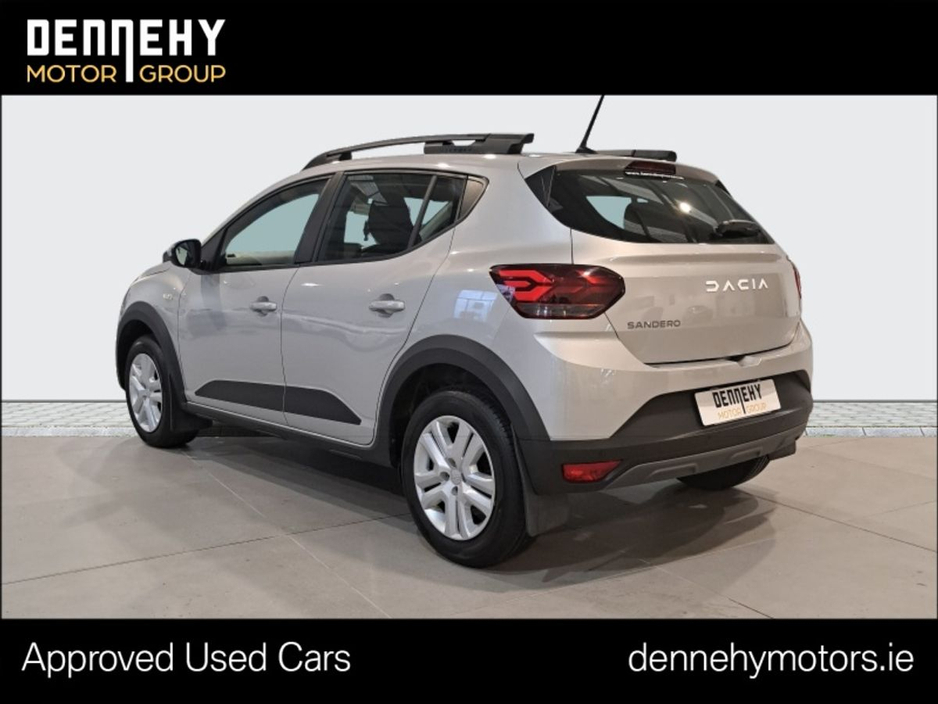 2024 Dacia Sandero Stepway - image 3