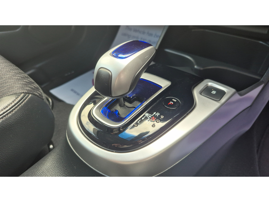 2014 Honda Fit - image 19