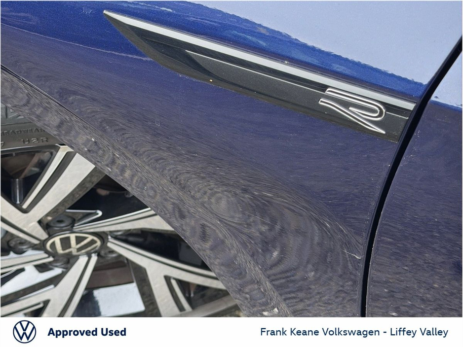 2023 Volkswagen Golf - image 23