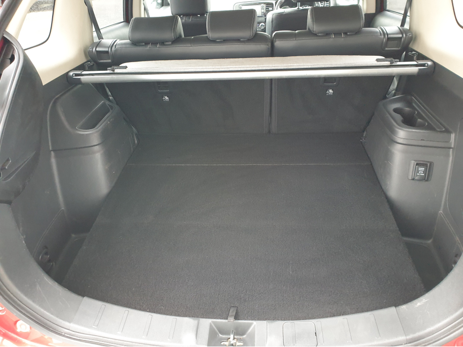 2017 Mitsubishi Outlander - image 16