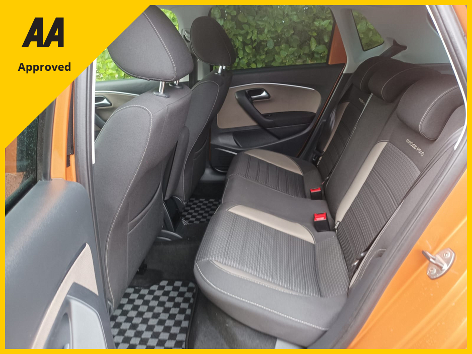 2017 Volkswagen Polo POLO CROSS 1.2 TSI AUTOMATIC SPORTS ALLOY WHEELS CRUISE CONTROL APPLE CAR PLAY & ANDROID AUTO MULTIFUNCTION STEERING WHEEL AUTO HEADLIGHTS FACTORY IMMOBILISER LEATHER STEERING WHEEL NCT & ROAD TAX €13,895