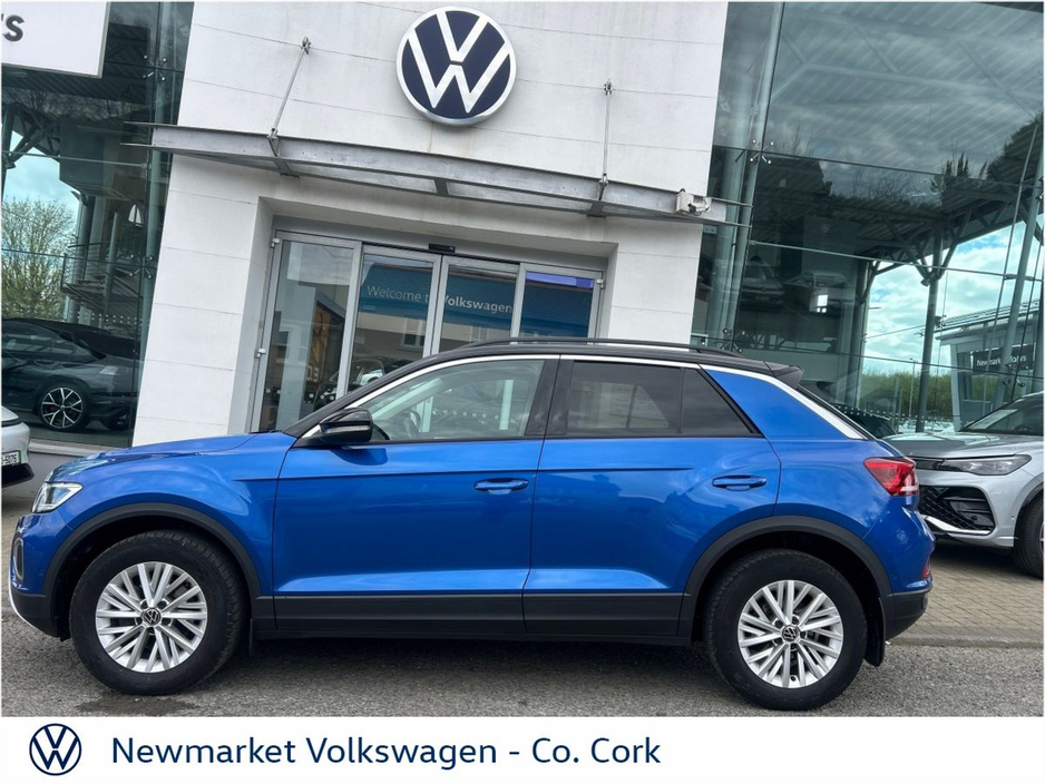 2024 Volkswagen T-Roc - image 16