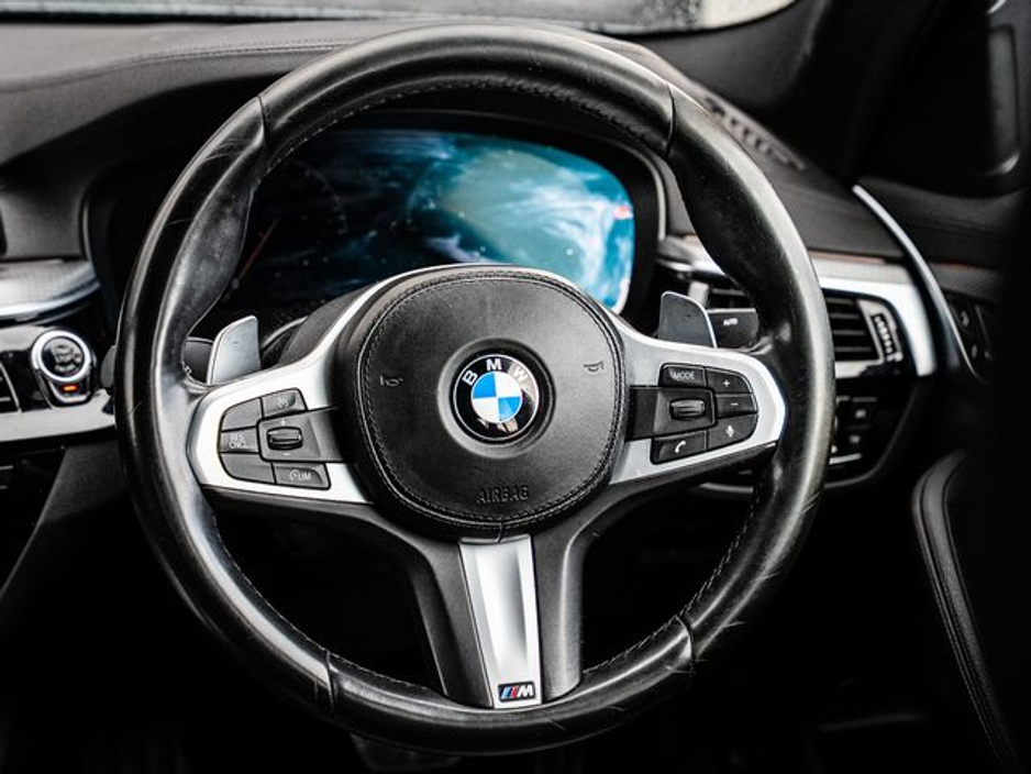 2019 BMW 5 Series - image 14