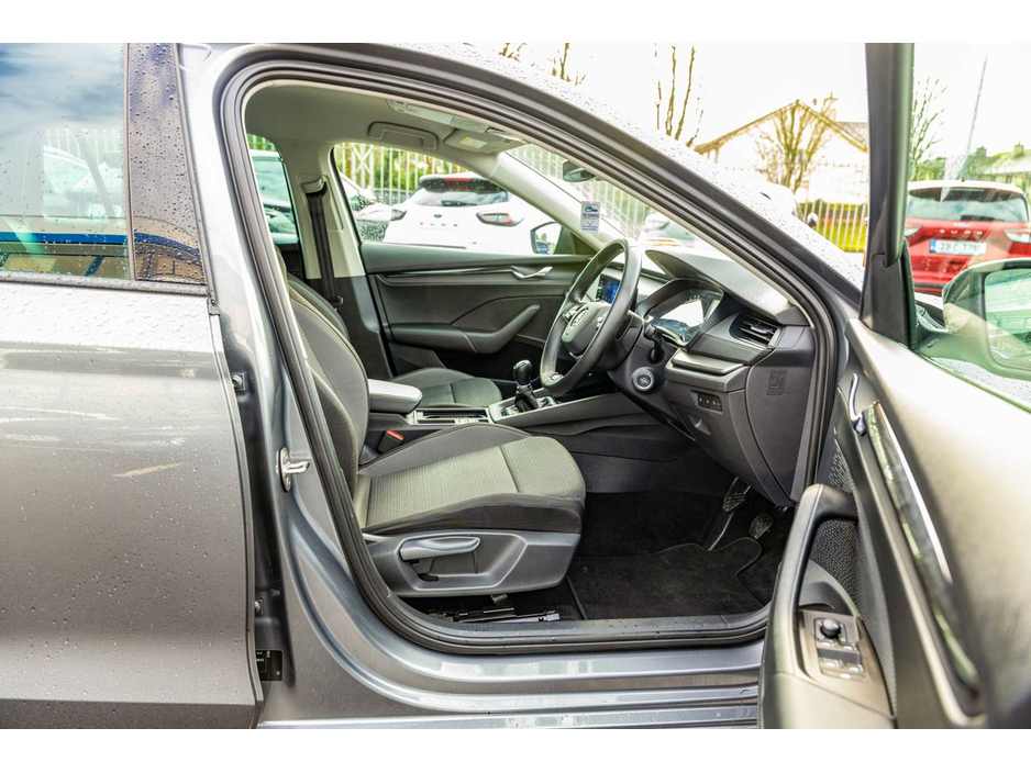 2022 Skoda Octavia 2022 Skoda OCTAVIA AMB 2.0TDI 115HP €25,950