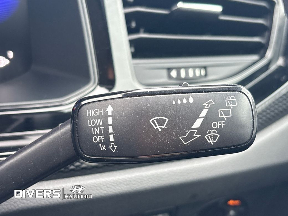 2023 Volkswagen Polo Life €19,945