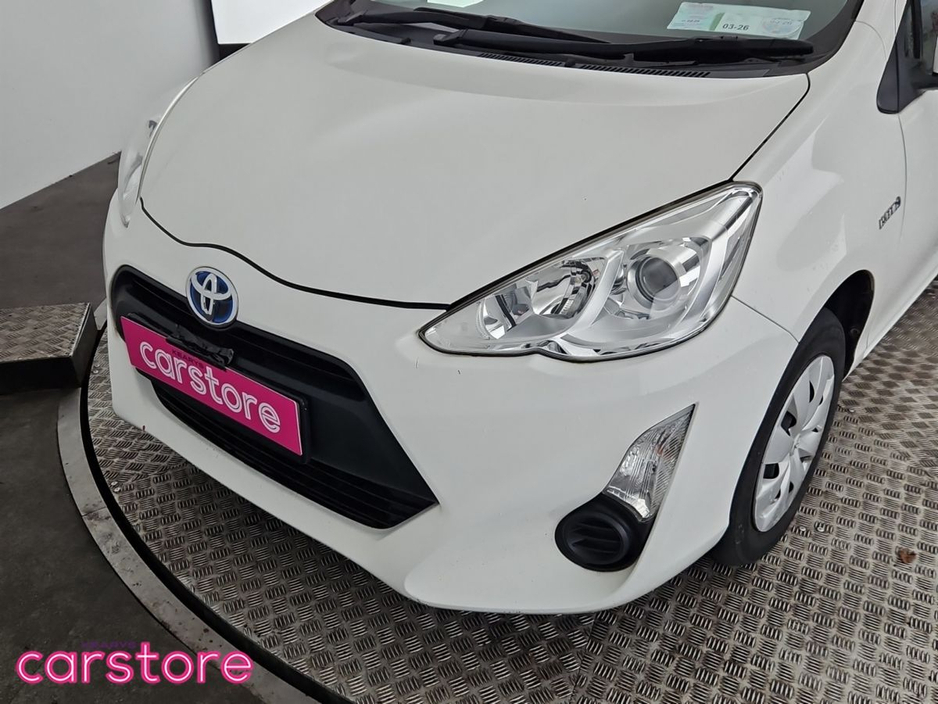 2016 Toyota Aqua - image 18