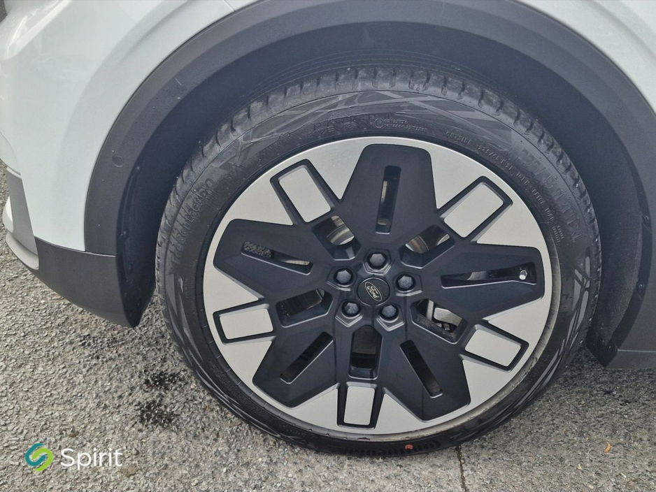 2026 Ford Explorer - image 9