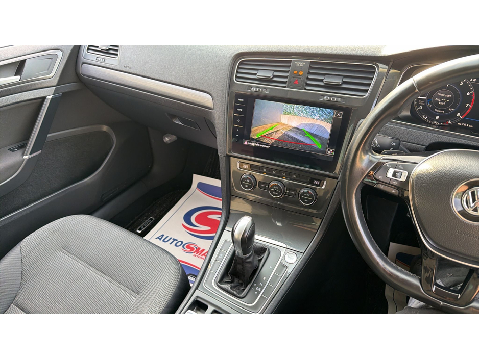 2019 Volkswagen Golf - image 7