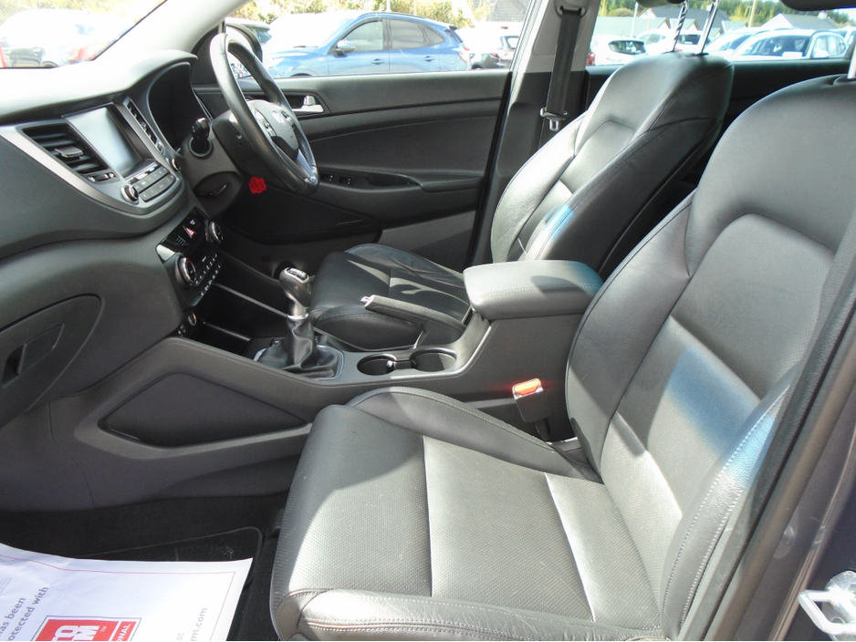 2016 Hyundai Tucson - image 16