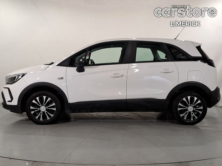 2022 Opel Crossland - image 6