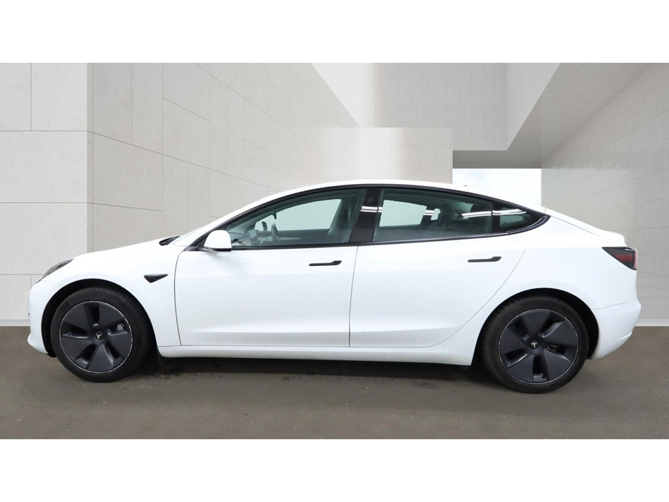 2023 Tesla Model 3 - image 16