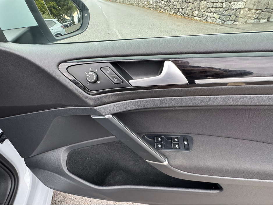 2017 Volkswagen Golf 1.6 TDi HIGHLINE 115 BHP 5dr €16,950