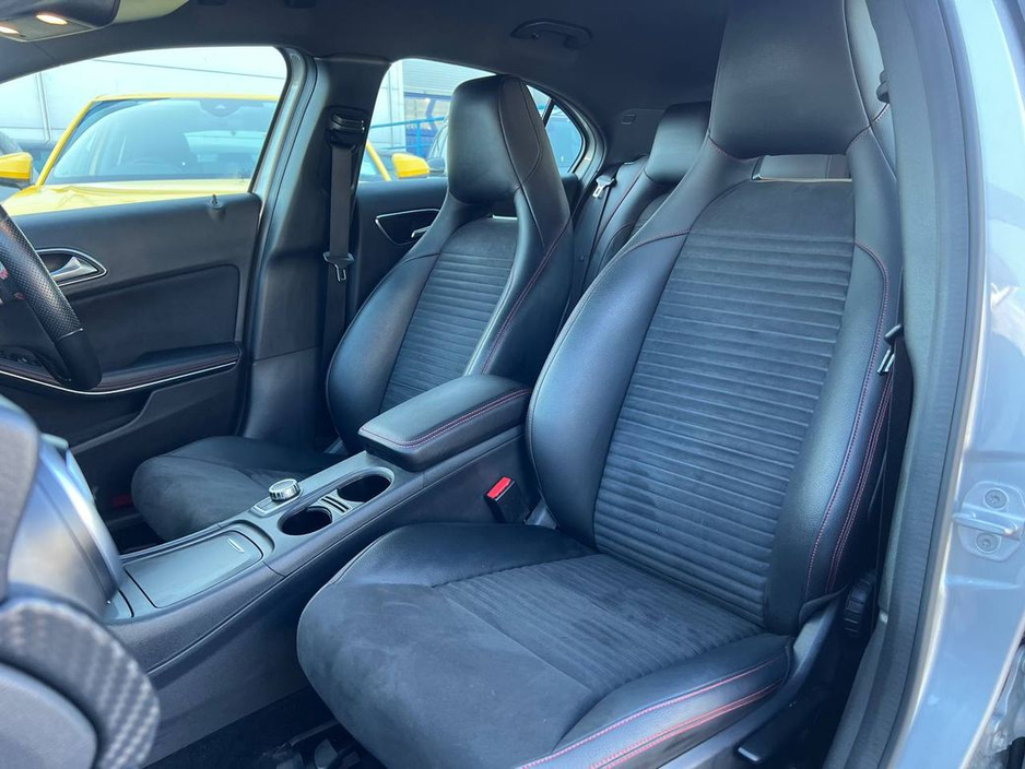 2013 Mercedes-Benz A Class - image 6