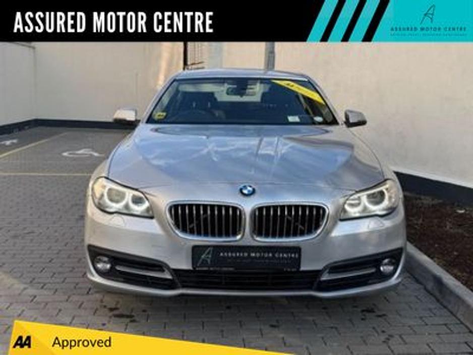 2016 BMW 5 Series - image 8