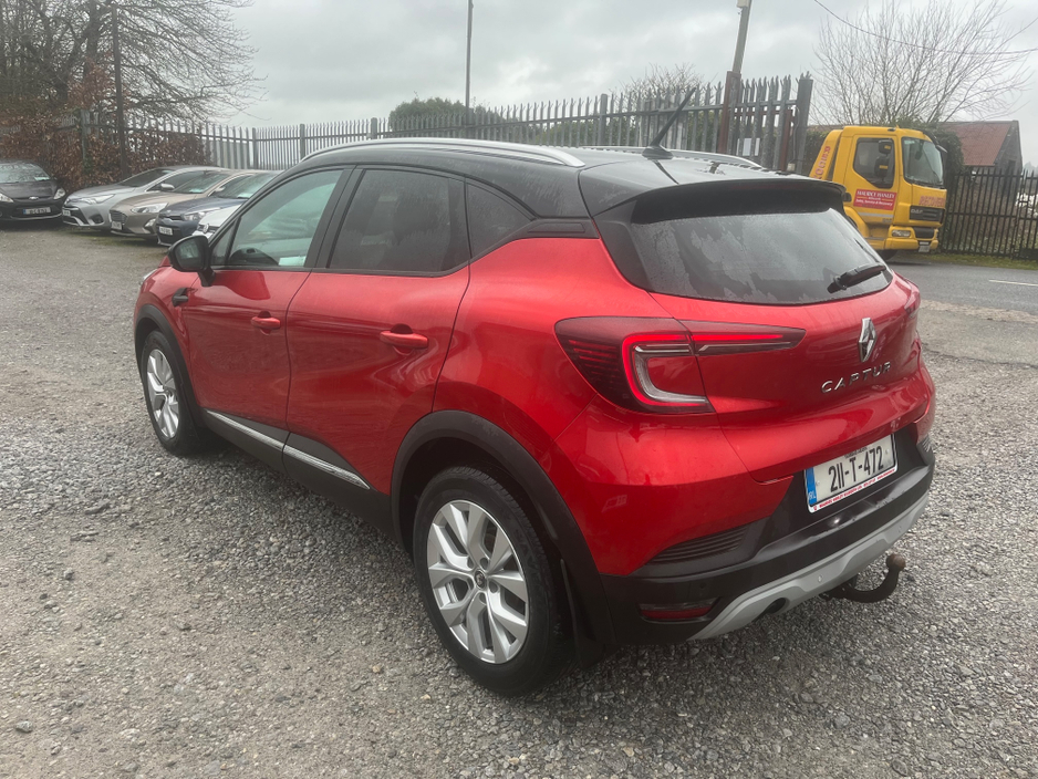 2021 Renault Captur - image 3