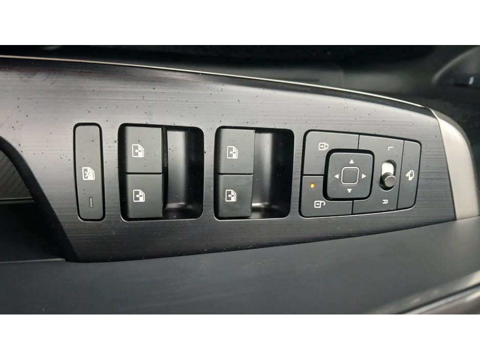 2026 Kia EV6 - image 11