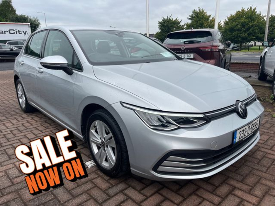 2023 Volkswagen Golf Life 2.0 TDI 115HP 5DR €28,750