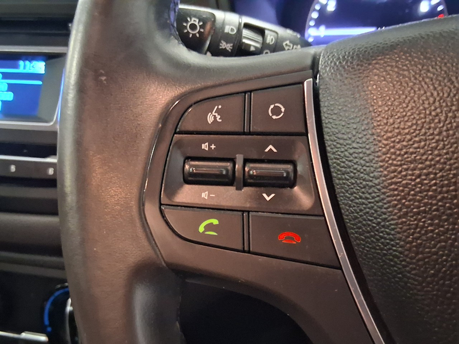 2017 Hyundai i20 - image 9