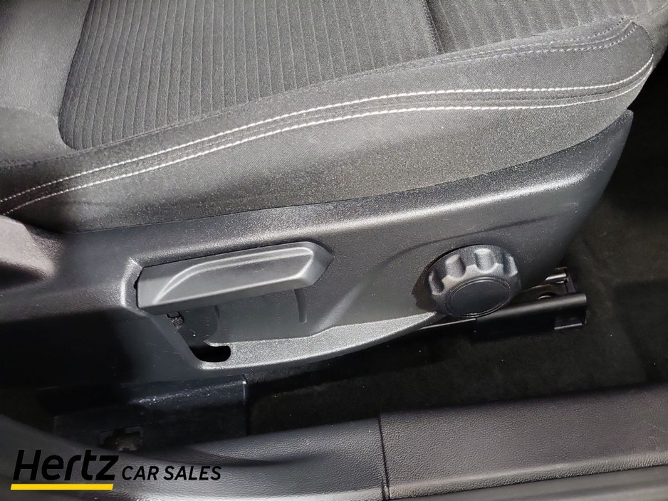 2023 Ford Focus - image 18