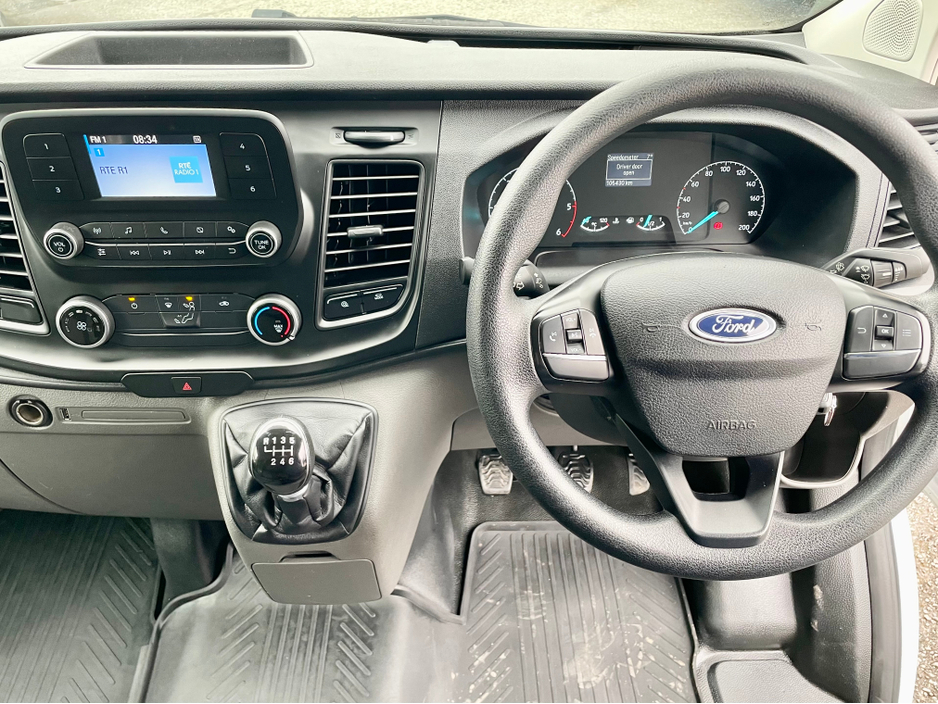 2022 Ford Transit Custom - image 8