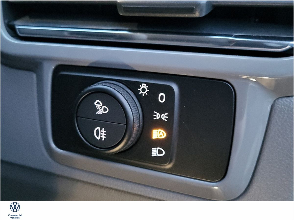 2026 Volkswagen Transporter - image 15