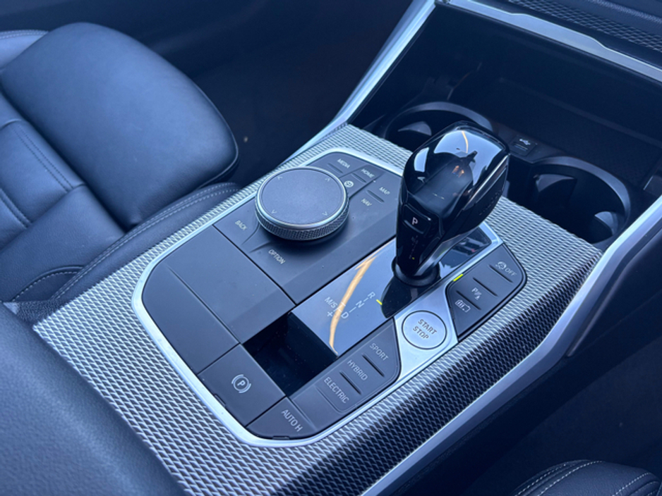 2021 BMW 3 Series 330e M SPORT AUTO HYBRID 292 BHP // 212 REG €28,950