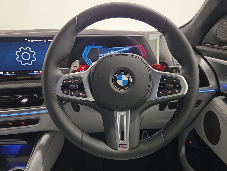 2026 BMW XM - image 5