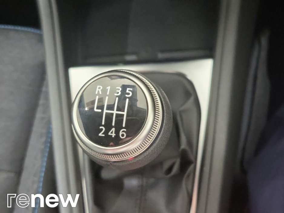 2026 Renault Captur - image 18