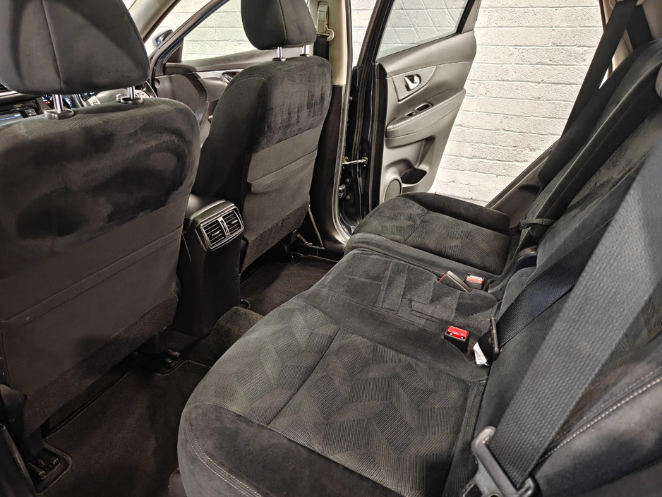 2016 Nissan X-Trail - image 23