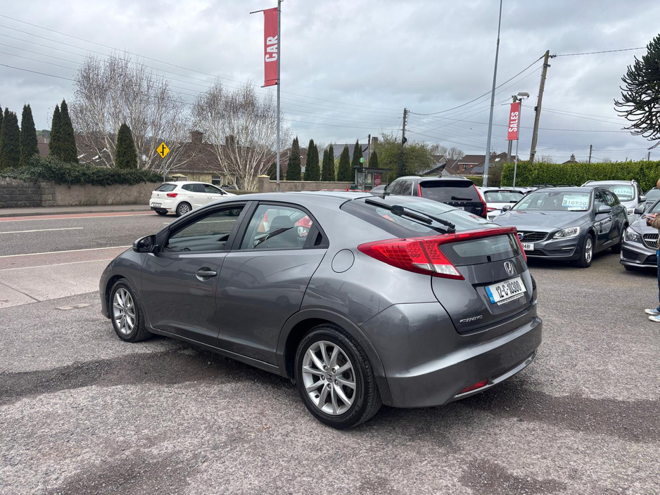 2012 Honda Civic - image 7