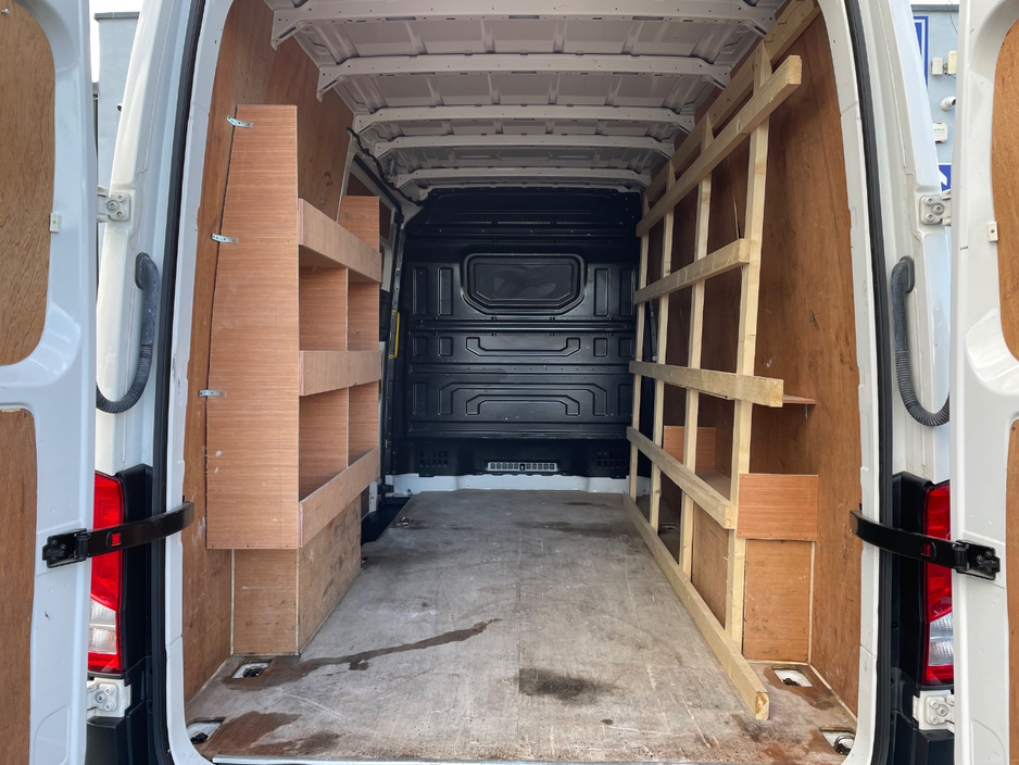 2022 Volkswagen Crafter - image 22