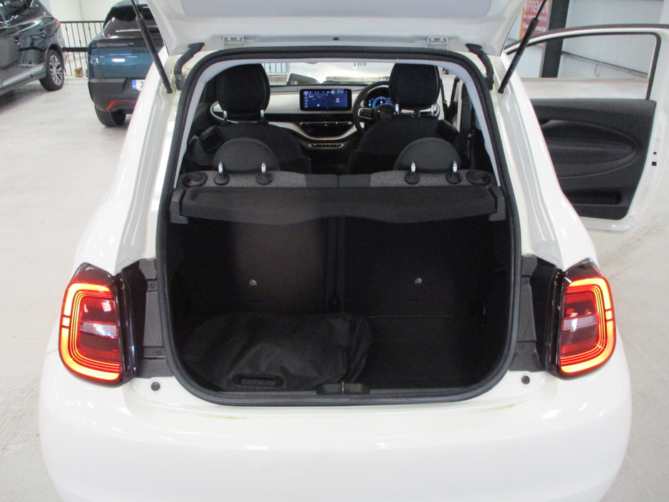 2023 Fiat 500 - image 29