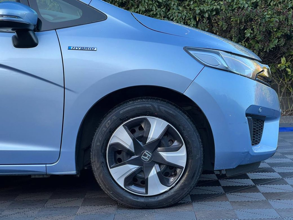 2016 Honda Fit F-PACKAGE 1.5 HYBRID // SERVICE HISTORY // REVERSE CAMERA // DIGITAL CLIMATE CONTROL €10,900