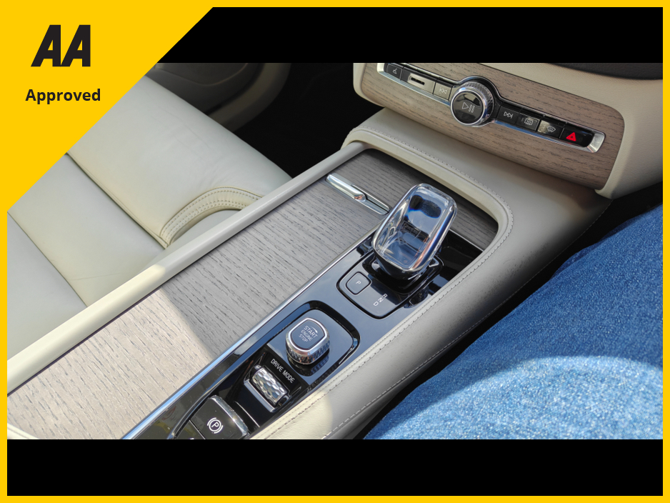 2019 Volvo XC90 - image 29