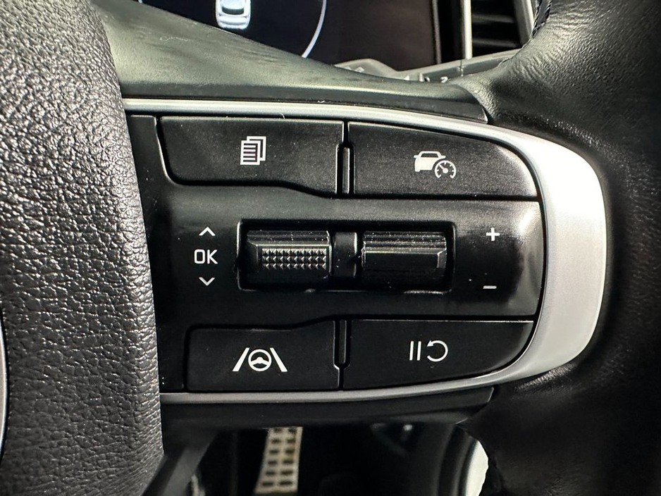 2023 Kia Sportage - image 16