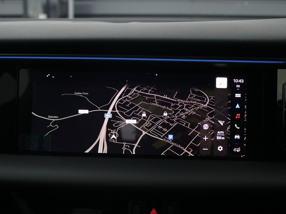 2025 Porsche Macan Electric €88,000