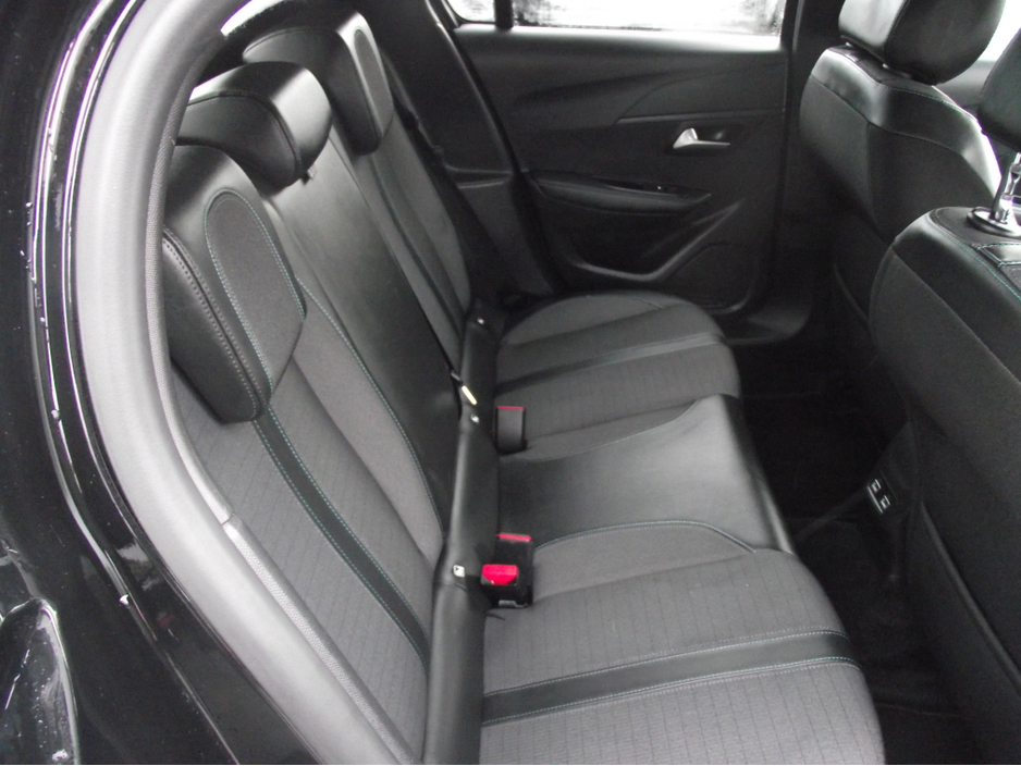 2023 Peugeot 208 EV 50KWH  AUTO  ALLURE PACK 136PS  5DR