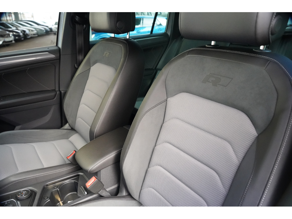 2019 Volkswagen Tiguan - image 26