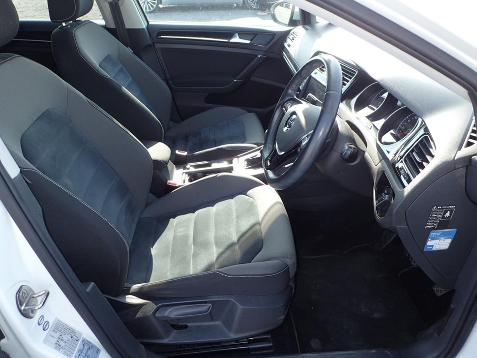 2015 Volkswagen Golf 1.4 Highline €13,950