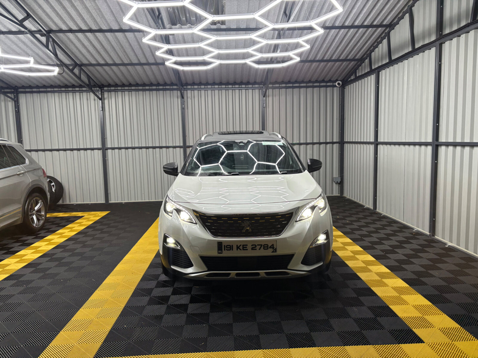 2019 Peugeot 3008 - image 8