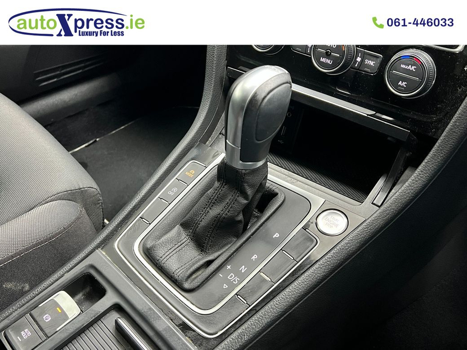 2017 Volkswagen Golf - image 8