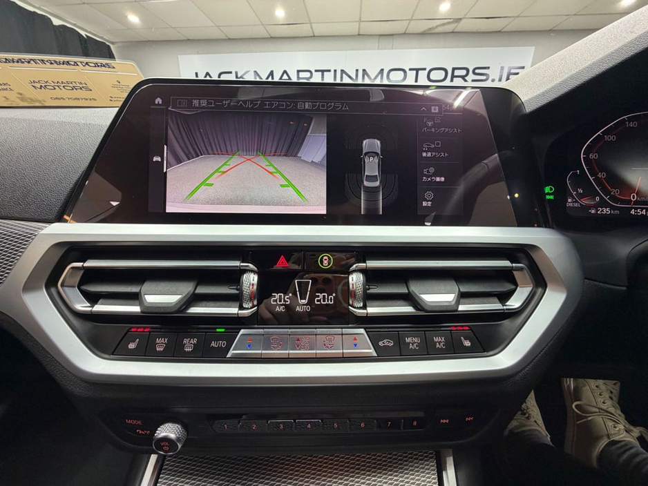 2019 BMW 3 Series - image 26