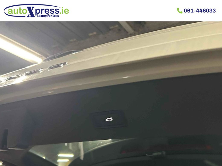 2023 Volkswagen T-Roc - image 12